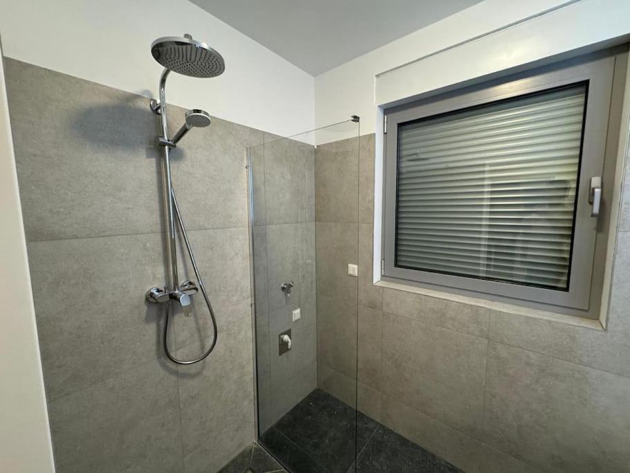 Rooftop Apartment With Balcony & Free Parking Wien Ngoại thất bức ảnh